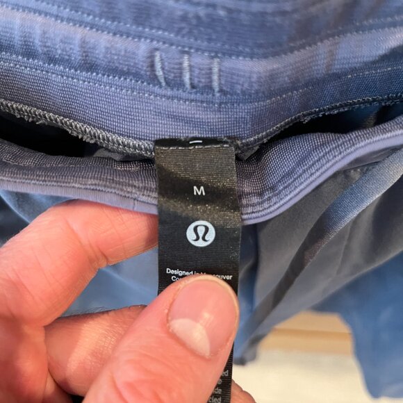 Lululemon Zeroed In Shorts - Picture 3 of 3